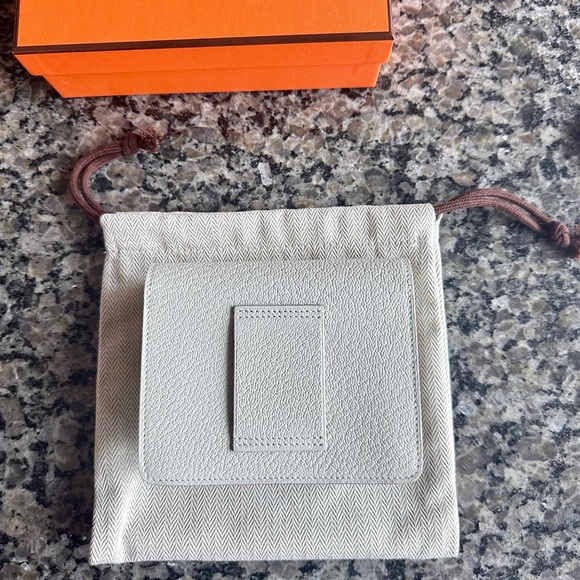 NEW RARE 100% authentic HERMES Chevre Mysore Roulis Slim Wallet, gold hardware - Picture 9 of 9